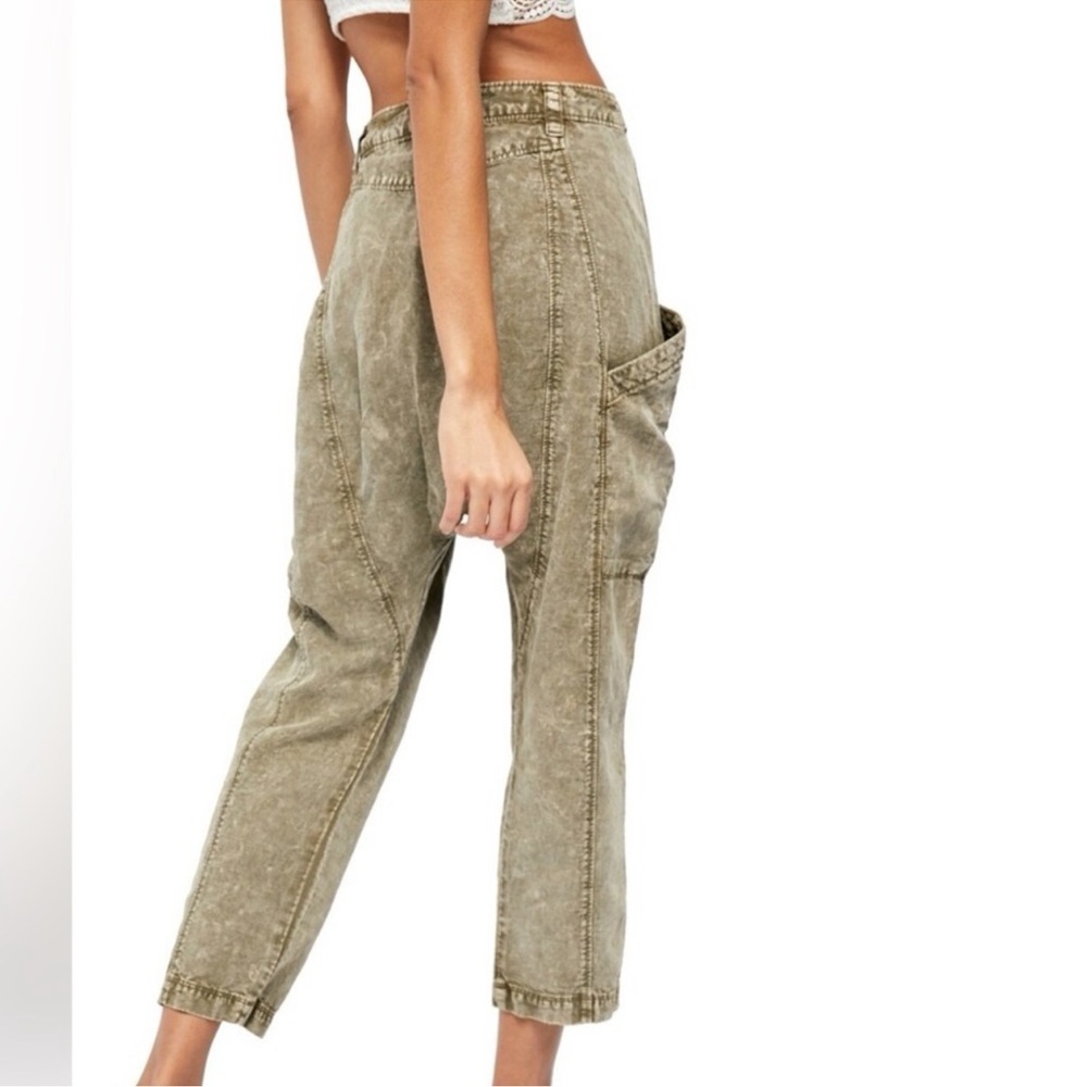 Free People Women’s Desert Days Harem Utility Pants Lightweight Green Size 6 NEW - Picture 2 of 11